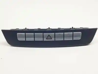 Second-hand car spare part hazard warning lights for mercedes clase c (w204) berlina 651911 oem iam references a2049058701