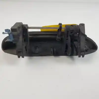 Автозапчасти б/у левая передняя наружная ручка за renault clio ii fase ii (b/cb0) k4j711 ссылки oem iam 7700426086  