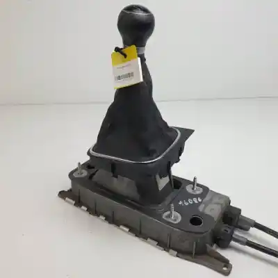 Pezzo di ricambio per auto di seconda mano LEVA DEL CAMBIO per VOLKSWAGEN GOLF VI (5K1)  Riferimenti OEM IAM 1K0711049CH  