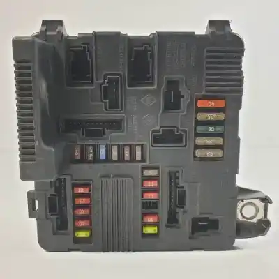 Second-hand car spare part fuse box unit for renault scénic ii (jm0/1_) 2.0 (jm05, jm0u, jm1n, jm1u, jm2v) oem iam references s118399200g