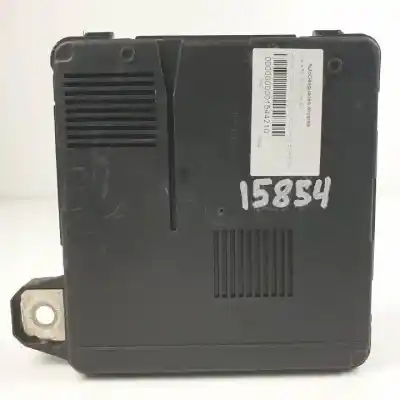 Second-hand car spare part fuse box unit for renault scénic ii (jm0/1_) 2.0 (jm05, jm0u, jm1n, jm1u, jm2v) oem iam references s118399200g  