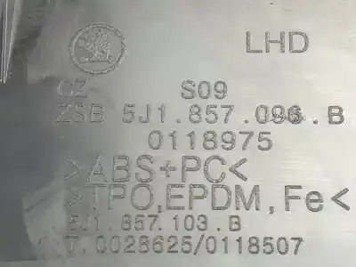 Автозапчастина б/у бардачок для skoda fabia combi (5j5) cbzb посилання на oem iam 5j1857096b  