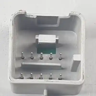 Автозапчасти б/у выключатель левого переднего окна за skoda fabia combi (5j5) cbzb ссылки oem iam 1z0959858b  