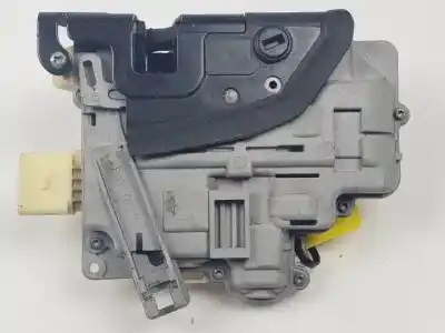 Автозапчастина б/у замок дверей заднього лівого для volkswagen passat variant (3c5) bkp посилання на oem iam 3c4839015a  