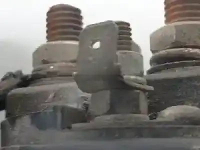 Peça sobressalente para automóvel em segunda mão motor de arranque por dacia sandero 1.6 lpg referências oem iam   