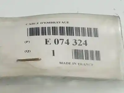 Pezzo di ricambio per auto di seconda mano pedale della frizione per renault clio i fase i+ii (b/c57) g-e6j riferimenti oem iam e074324  