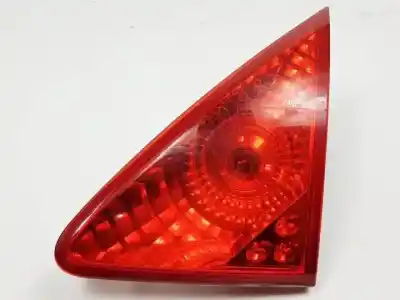 Pezzo di ricambio per auto di seconda mano Luce Di Coda Interna Destra per PEUGEOT 3008 (T84) RHE Riferimenti OEM IAM 9683460980  26030204