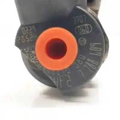 Peça sobressalente para automóvel em segunda mão injetor por bmw serie 3 touring (e46) m47d20 referências oem iam 7788609  