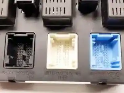 Second-hand car spare part fuse box unit for citroen c3 hfx(tu1jp) oem iam references 9659285380  2004p0600