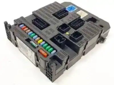 Second-hand car spare part fuse box unit for citroen c3 hfx(tu1jp) oem iam references 9659285380  2004p0600