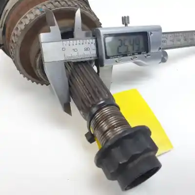 Автозапчастина б/у передня ліва трансмісія для toyota yaris (ncp1/nlp1/scp1) 2szfe посилання на oem iam p26080578  