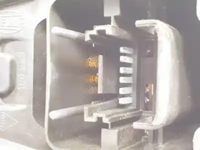 Pezzo di ricambio per auto di seconda mano luci posteriori destra per renault scénic ii (jm0/1_) 2.0 (jm05, jm0u, jm1n, jm1u, jm2v) riferimenti oem iam 8200474327a  