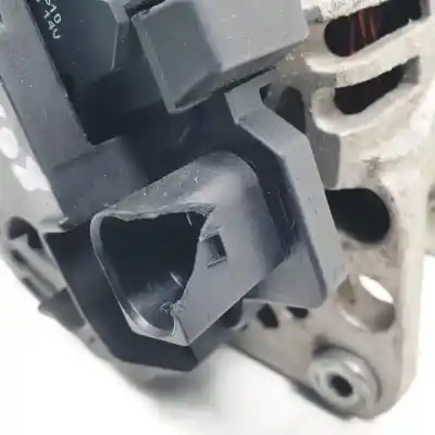 Автозапчастина б/у генератор для audi a3 (8l) akl посилання на oem iam b021078  