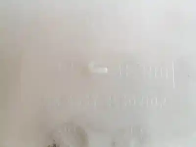 Second-hand car spare part coolant expansion tank for kia sorento (bl) d4cb oem iam references 25360a  