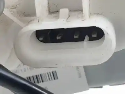 Second-hand car spare part left front door lock for renault twingo d7f800 oem iam references 384978  