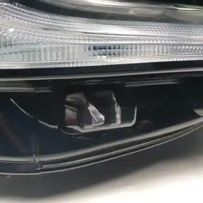 Second-hand car spare part right headlight for renault captur ii h4d470 oem iam references 260104095r halogeno y led 01393002 