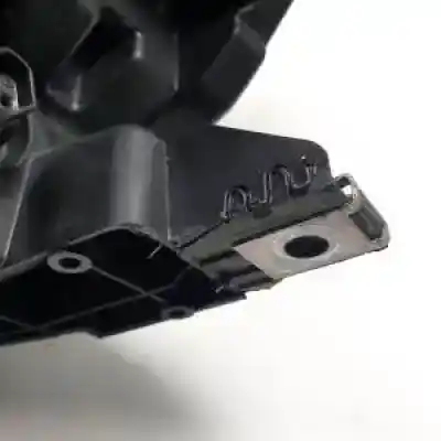 Second-hand car spare part right headlight for renault captur ii h4d470 oem iam references 260104095r halogeno y led 01393002 