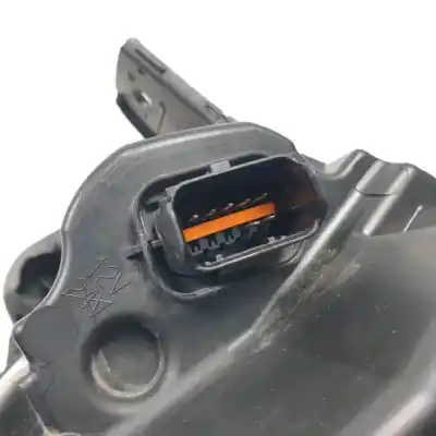 Second-hand car spare part right headlight for renault captur ii h4d470 oem iam references 260104095r halogeno y led 01393002 