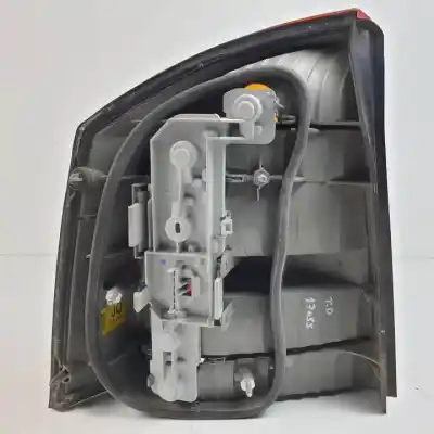 Recambio de automóvil de segunda mano de piloto trasero derecho para opel vectra c berlina d-y20dth referencias oem iam 13130644  