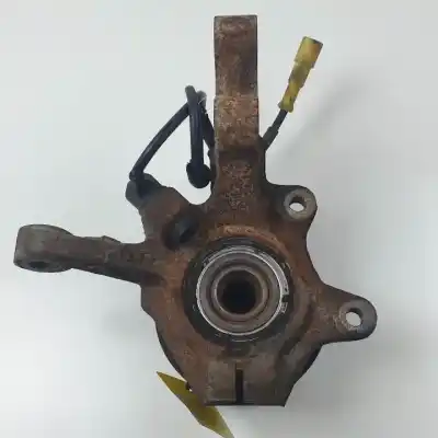Pièce détachée automobile d'occasion moyeu de roue avant gauche pour renault clio ii fase ii (b/cb0) k9k700 références oem iam   