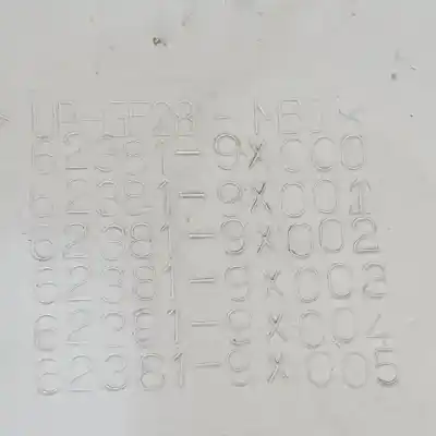 Second-hand car spare part left front fin for nissan atleon (tk) bd30ti oem iam references 623819x000  