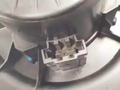 Автозапчасти б/у нагревательный вентилятор за seat ibiza (6l1) bky ссылки oem iam 6q1820015g  