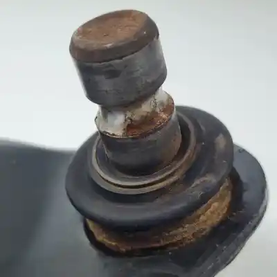 Автозапчастина б/у передній правий нижний рычаг підвіски для nissan qashqai (j11) k9k636 посилання на oem iam 1992817  