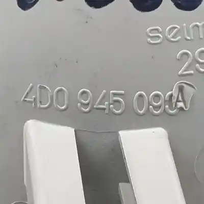 Second-hand car spare part interior left tailgate light for audi a8 (d2) abz oem iam references 4d0945093a  