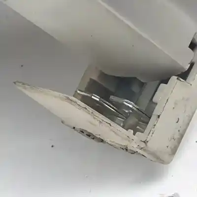 Second-hand car spare part interior left tailgate light for audi a8 (d2) abz oem iam references 4d0945093a  