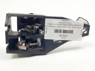 Second-hand car spare part interior right front handle for toyota rav 4 (a3) 1azfe oem iam references   