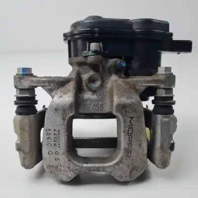 Recambio de automóvil de segunda mano de PINZA FRENO TRASERA IZQUIERDA para JEEP COMPASS II (2017 - ...)  referencias OEM IAM 55610D 068267353AB 