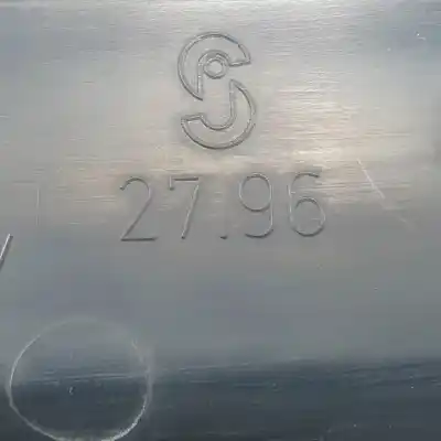 Автозапчасти б/у правый задний фонарь за smart forfour om639939.639939 ссылки oem iam 27968016 halogeno 2796 