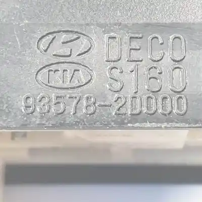 Peça sobressalente para automóvel em segunda mão botão / interruptor elevador vidro dianteiro direito por kia rio (dc) a3e.a3d referências oem iam 935782d000  