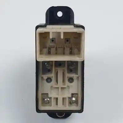 Peça sobressalente para automóvel em segunda mão botão / interruptor elevador vidro traseiro esquerdo por kia rio (dc) a3e.a3d referências oem iam 935782d000  
