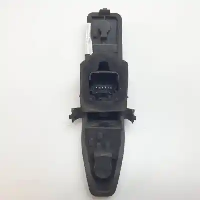 Second-hand car spare part lampholder for renault scénic ii (jm0/1_) 2.0 (jm05, jm0u, jm1n, jm1u, jm2v) oem iam references 15911900  