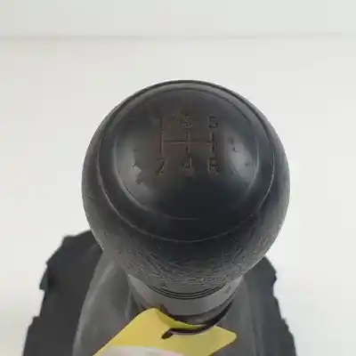 Pezzo di ricambio per auto di seconda mano leva del cambio per citroen c1 hm01 riferimenti oem iam 33530yv010  