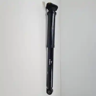 Second-hand car spare part right rear shock absorber for mg zs 15s4c oem iam references 10825265