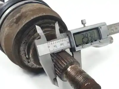 Pezzo di ricambio per auto di seconda mano trasmissione anteriore destra per renault laguna ii (bg0) m9r740 riferimenti oem iam 8200363697  