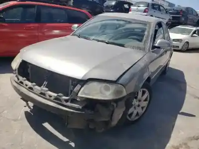 Gebrauchtes Autoersatzteil FRONTBLENDE zum VOLKSWAGEN PASSAT BERLINA (3B3)  OEM-IAM-Referenzen   