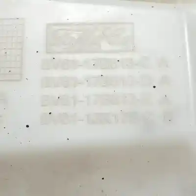 Peça sobressalente para automóvel em segunda mão depósito do limpa vidros por ford focus turn. (cb8) tyda referências oem iam bv6113k175cb bv6117b613ca 