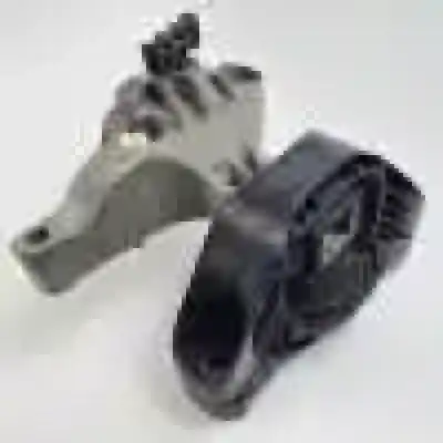 Second-hand car spare part right engine support for renault clio iv k9k629 oem iam references 113756731r