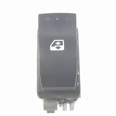 Pièce détachée automobile d'occasion Commande De Lève Vitre Avant Droit pour RENAULT SCÉNIC II (JM0/1_) 2.0 (JM05, JM0U, JM1N, JM1U, JM2V) Références OEM IAM 315027B  