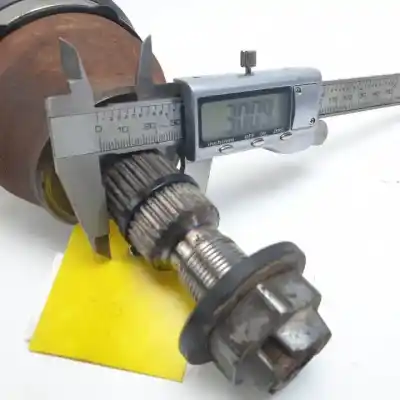 Pezzo di ricambio per auto di seconda mano trasmissione anteriore destra per ford focus lim. (cb8) m1da riferimenti oem iam bv613b436ta  