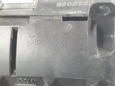 Автозапчастина б/у замок передній праві двері для renault clio iii k9k766 посилання на oem iam 300125e  