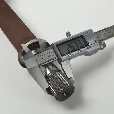 Автозапчасти б/у передняя правая трансмиссия за renault clio iii d4f740 ссылки oem iam 8200378880  