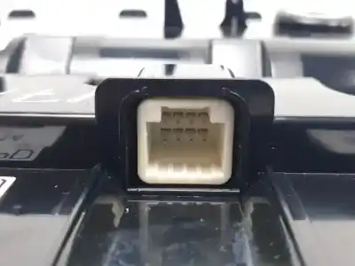 Second-hand car spare part interior light for mazda 3 berlina (bp) pexn oem iam references   