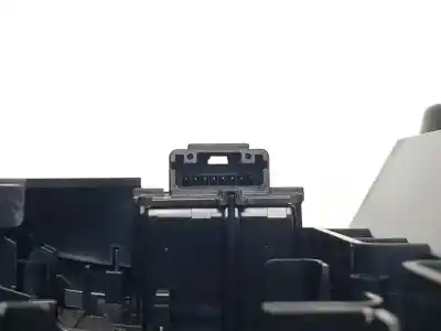 Second-hand car spare part interior light for mazda 3 berlina (bp) pexn oem iam references   