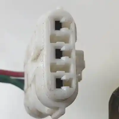 Second-hand car spare part left front door lock for kia sorento (bl) g4js oem iam references   