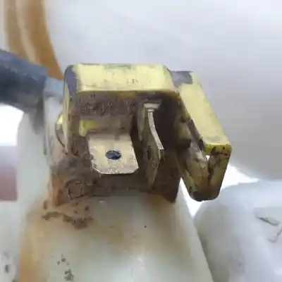 Second-hand car spare part windscreen washer bottle for isuzu trooper 4jg2 oem iam references   