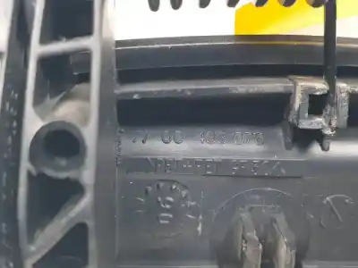 Автозапчастина б/у завнішня ручка задня права для renault clio ii fase ii (b/cb0) d4f722 посилання на oem iam 7700433076  